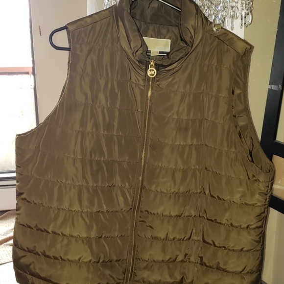 Michael Kors Vest - Picture 1 of 3